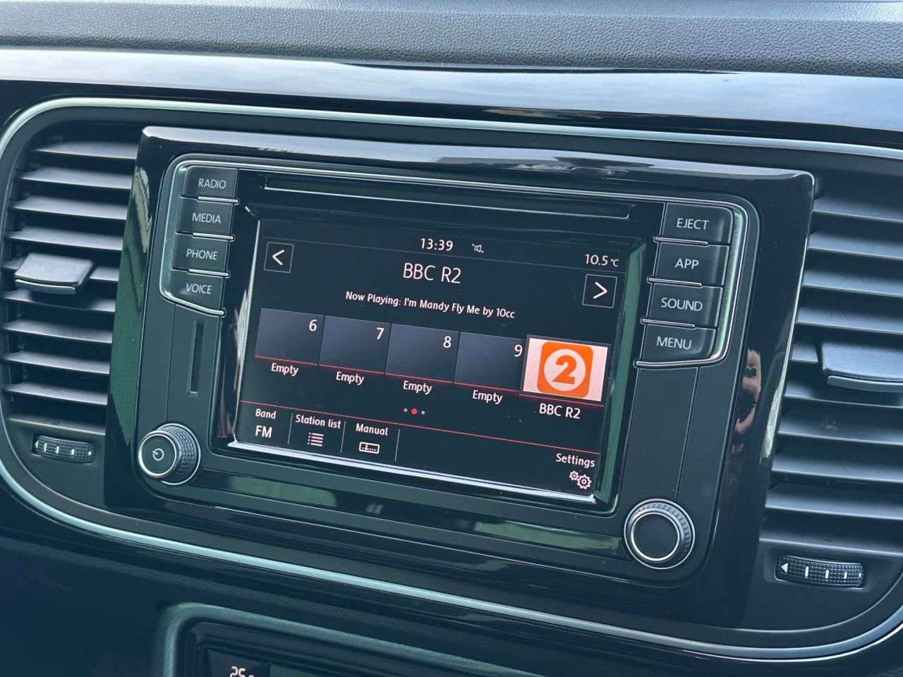 2017 VOLKSWAGEN BEETLE 2017 VOLKSWAGEN BEETLE