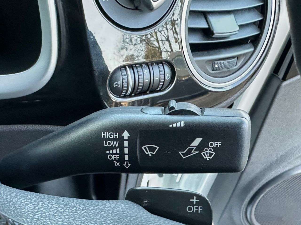 2017 VOLKSWAGEN BEETLE 2017 VOLKSWAGEN BEETLE