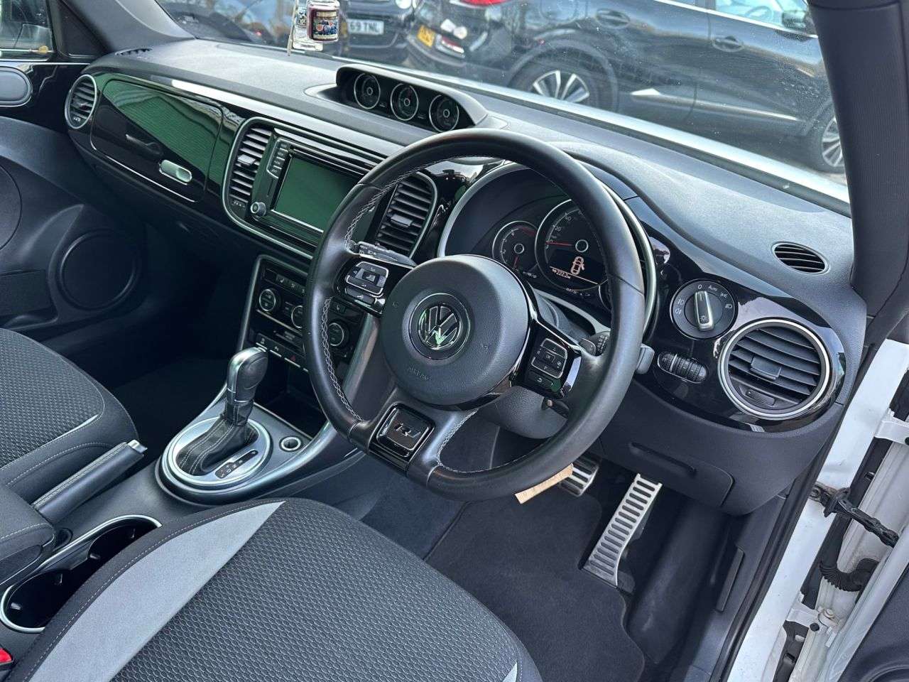 2017 VOLKSWAGEN BEETLE 2017 VOLKSWAGEN BEETLE