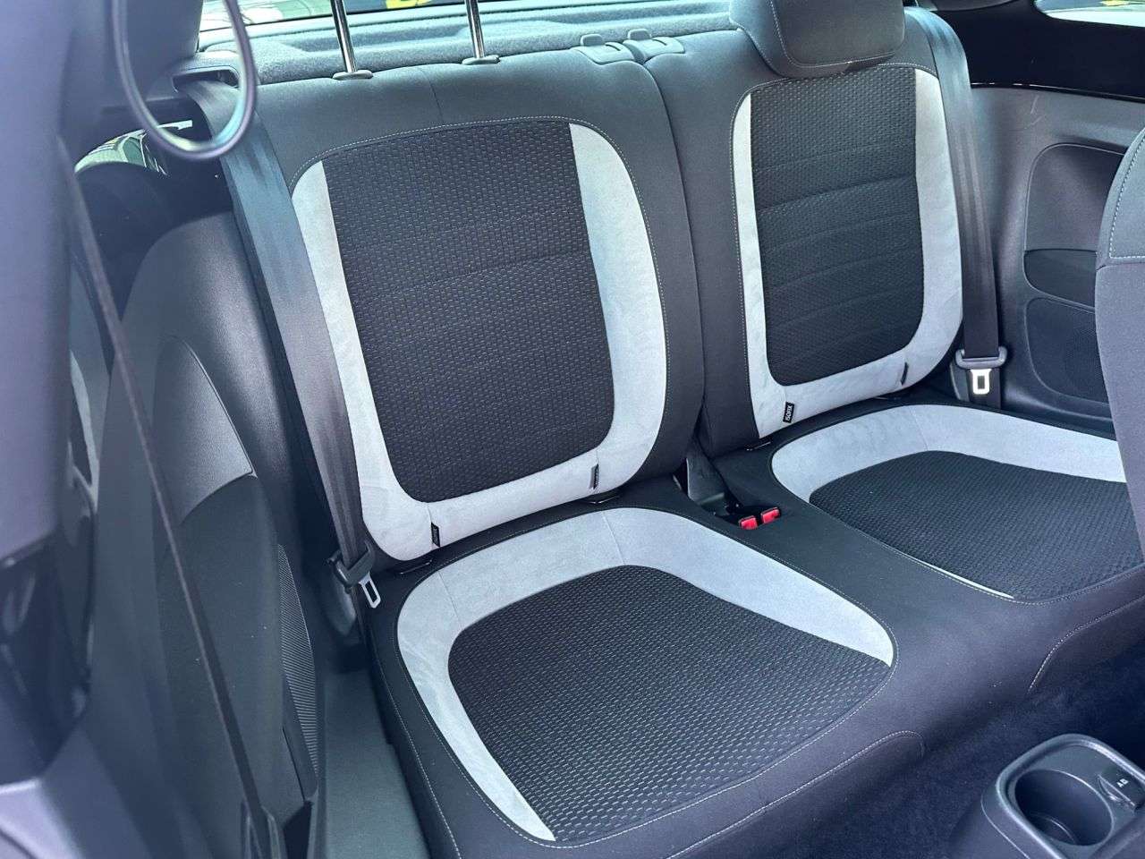 2017 VOLKSWAGEN BEETLE 2017 VOLKSWAGEN BEETLE