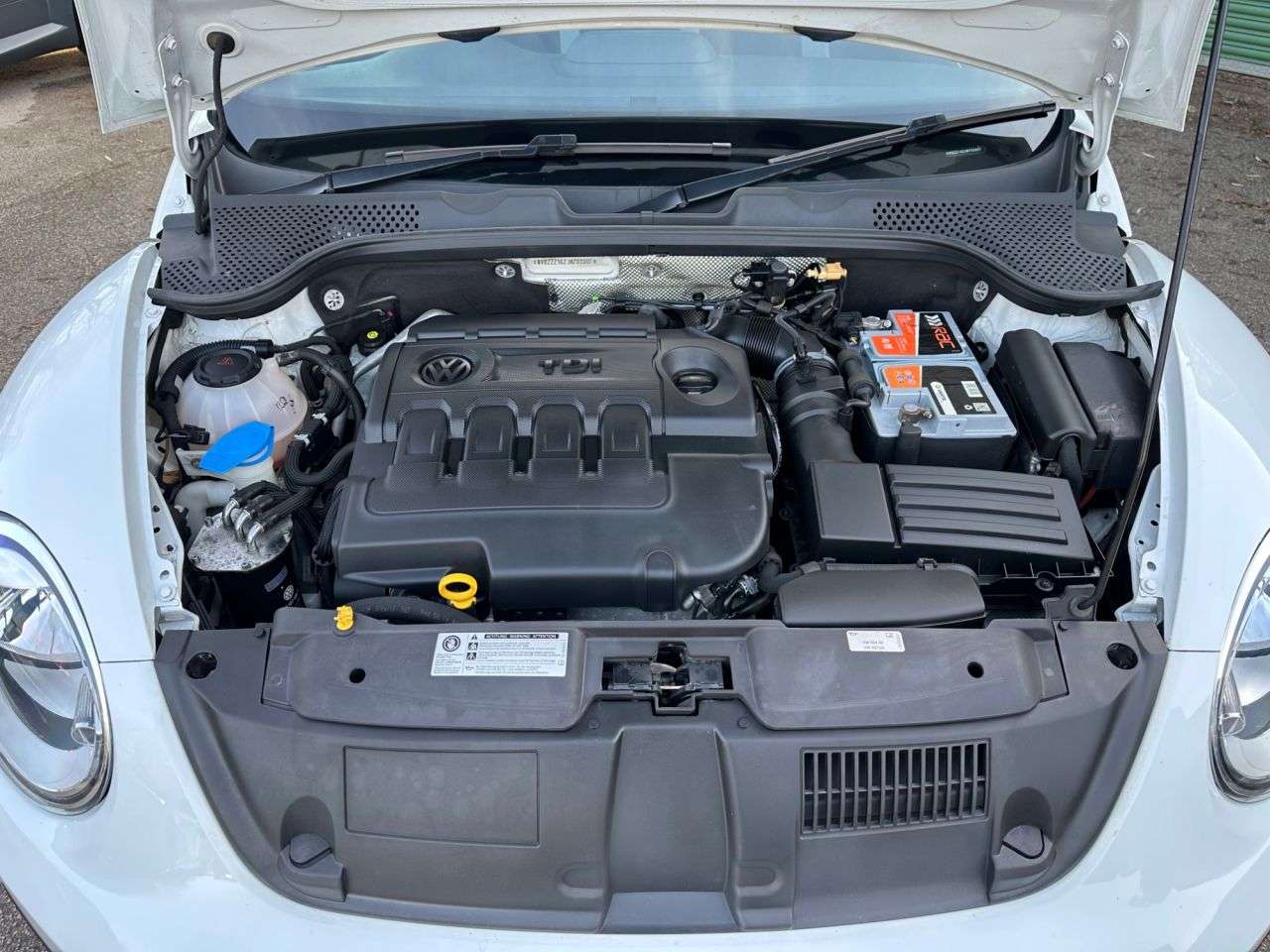 2017 VOLKSWAGEN BEETLE 2017 VOLKSWAGEN BEETLE