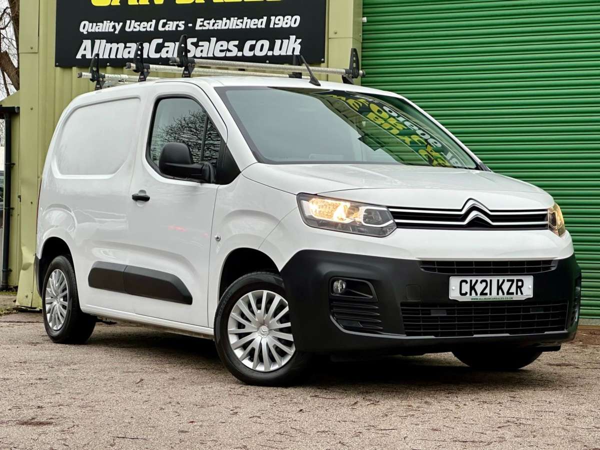 Check out this Citroen Berlingo 2021 Diesel Manual