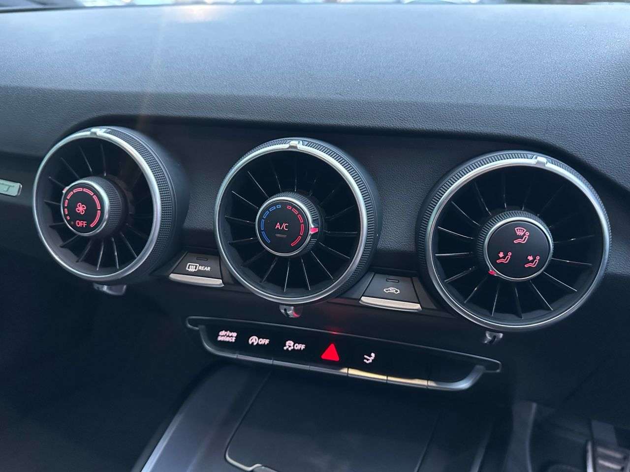 2018 AUDI TT 2018 AUDI TT