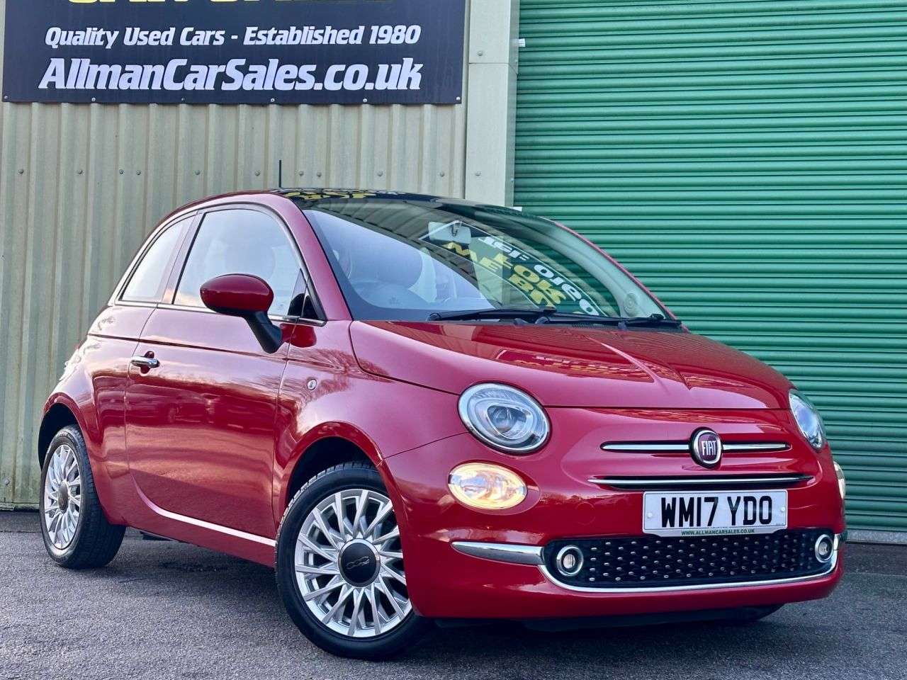 A 2017 FIAT 500 1.2 Lounge Hatchback 3dr Petrol Manual Euro 6 (s/s) (69 bhp) A 2017 FIAT 500 1.2 Lounge Hatchback 3dr Petrol Manual Euro 6 (s/s) (69 bhp)