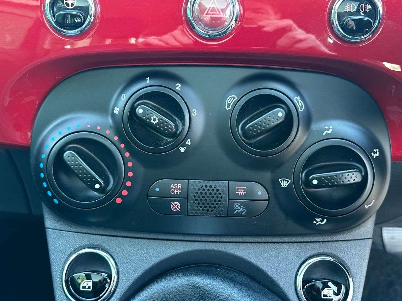 2017 FIAT 500 2017 FIAT 500