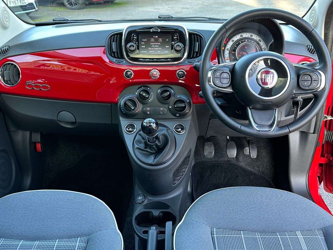 A 2017 FIAT 500 1.2 Lounge Hatchback 3dr Petrol Manual Euro 6 (s/s) (69 bhp) A 2017 FIAT 500 1.2 Lounge Hatchback 3dr Petrol Manual Euro 6 (s/s) (69 bhp)