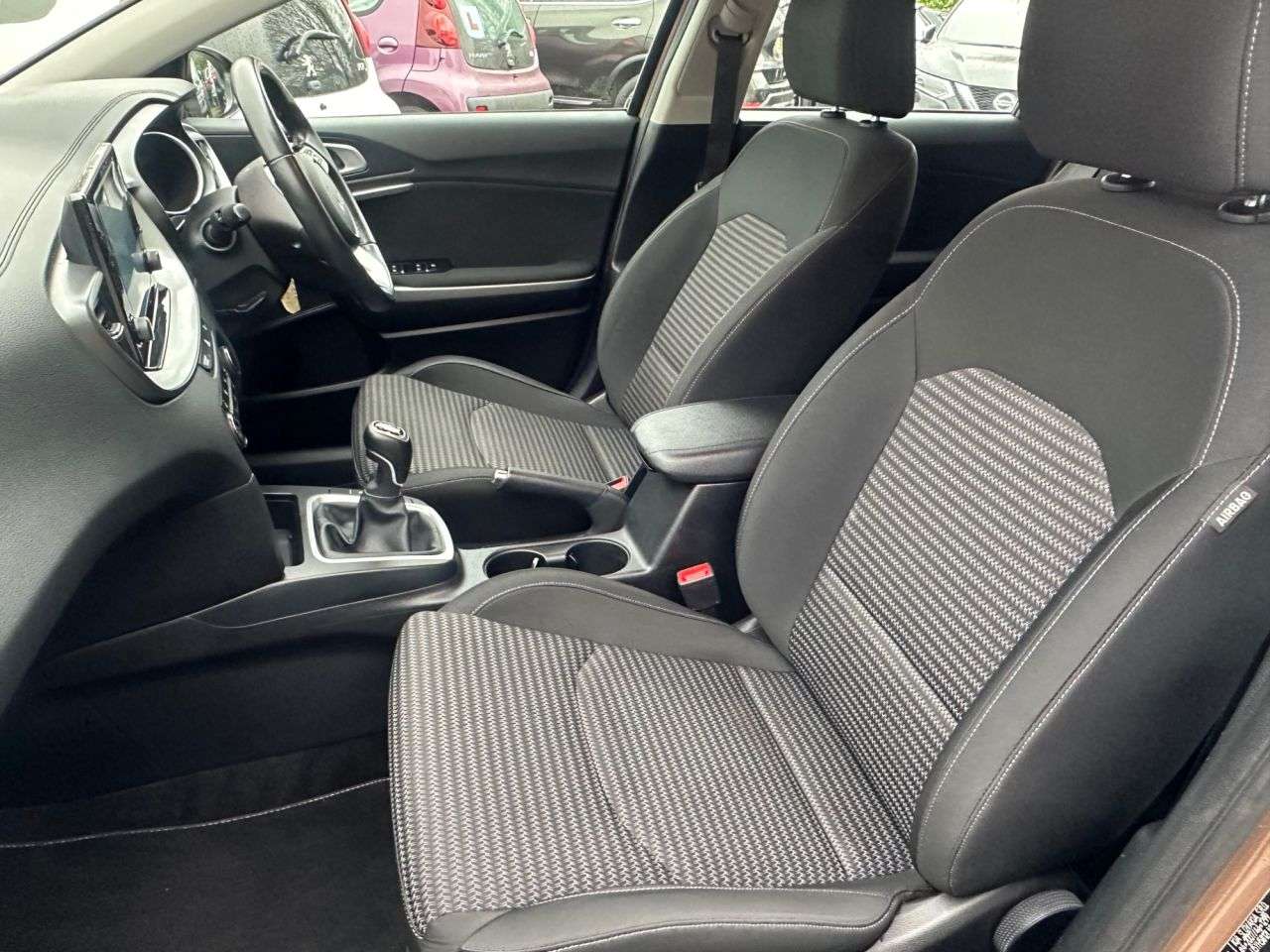 2021 KIA CEED 2021 KIA CEED