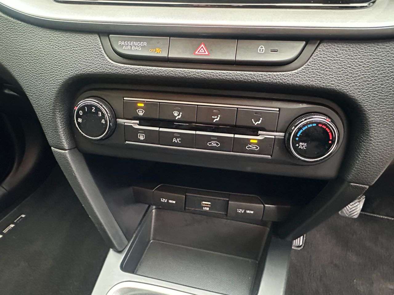 2021 KIA CEED 2021 KIA CEED