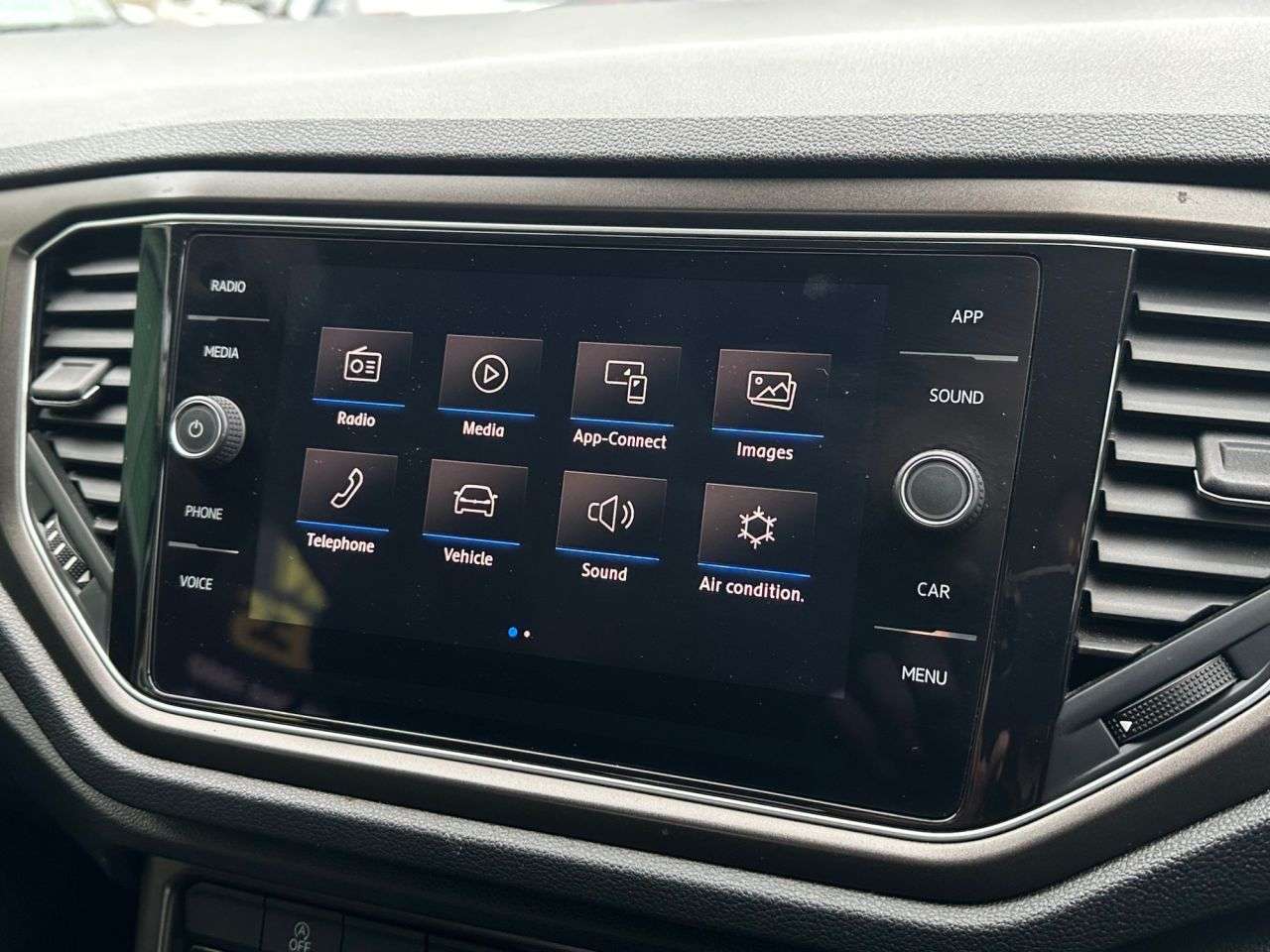 2019 VOLKSWAGEN T-ROC 2019 VOLKSWAGEN T-ROC