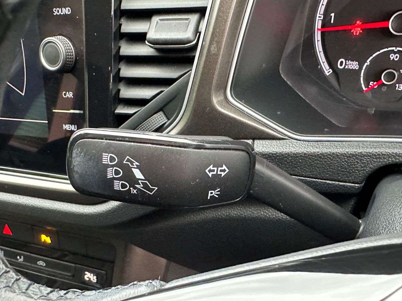 2019 VOLKSWAGEN T-ROC 2019 VOLKSWAGEN T-ROC