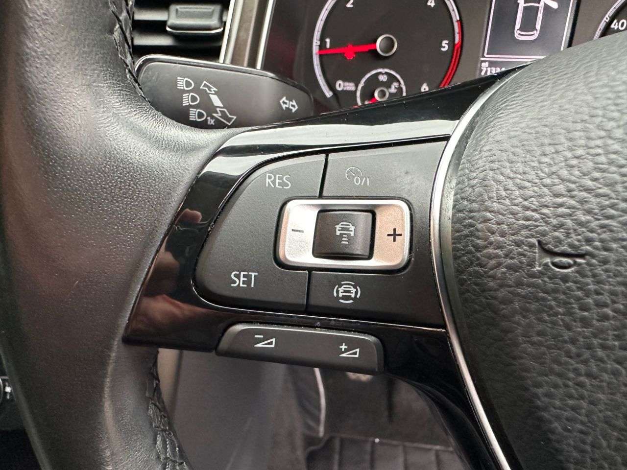 2019 VOLKSWAGEN T-ROC 2019 VOLKSWAGEN T-ROC