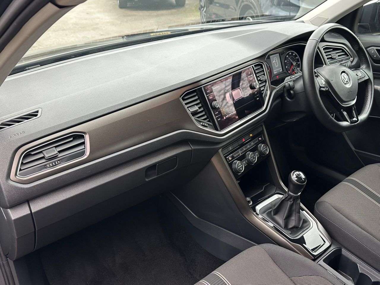 2019 VOLKSWAGEN T-ROC 2019 VOLKSWAGEN T-ROC