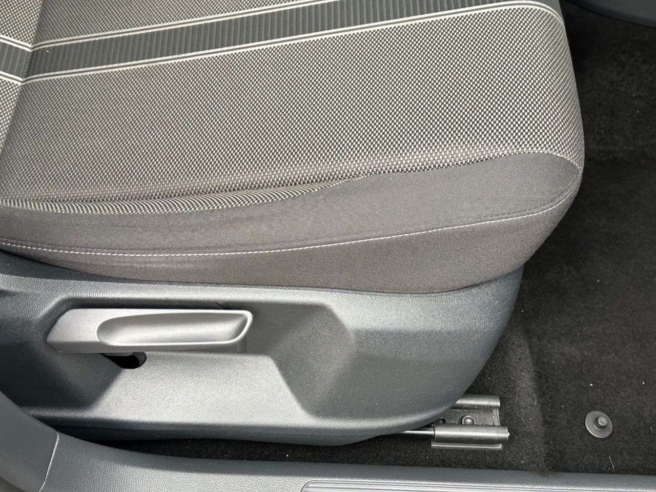 2019 VOLKSWAGEN T-ROC 2019 VOLKSWAGEN T-ROC