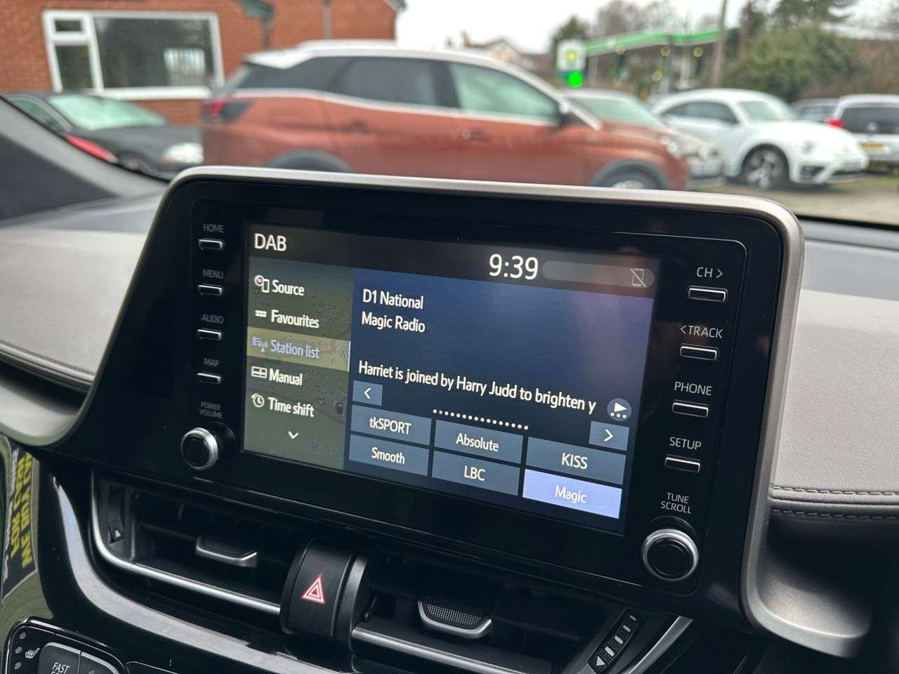 2021 TOYOTA C-HR 2021 TOYOTA C-HR