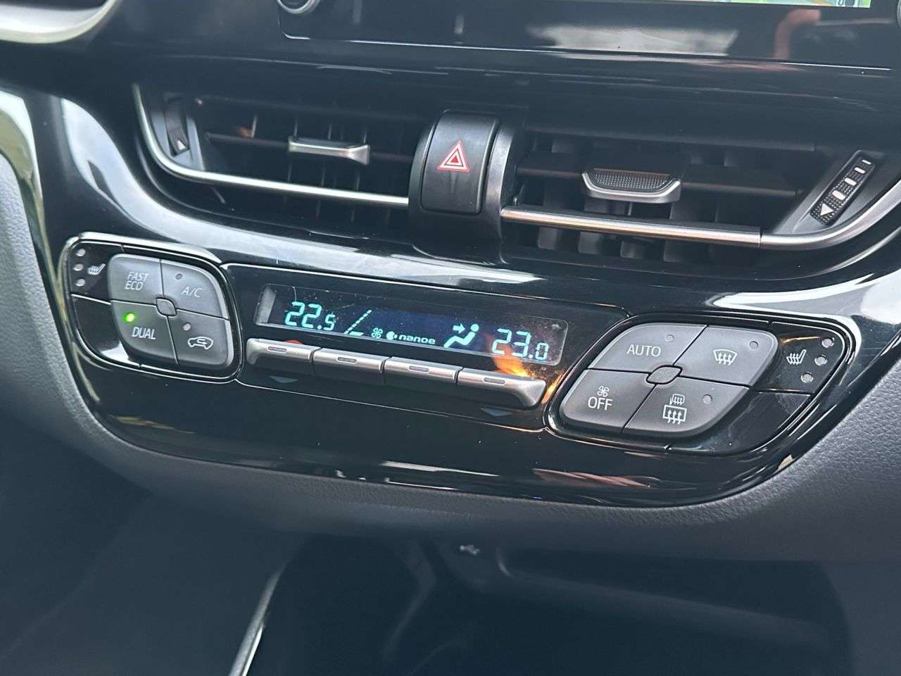 2021 TOYOTA C-HR 2021 TOYOTA C-HR