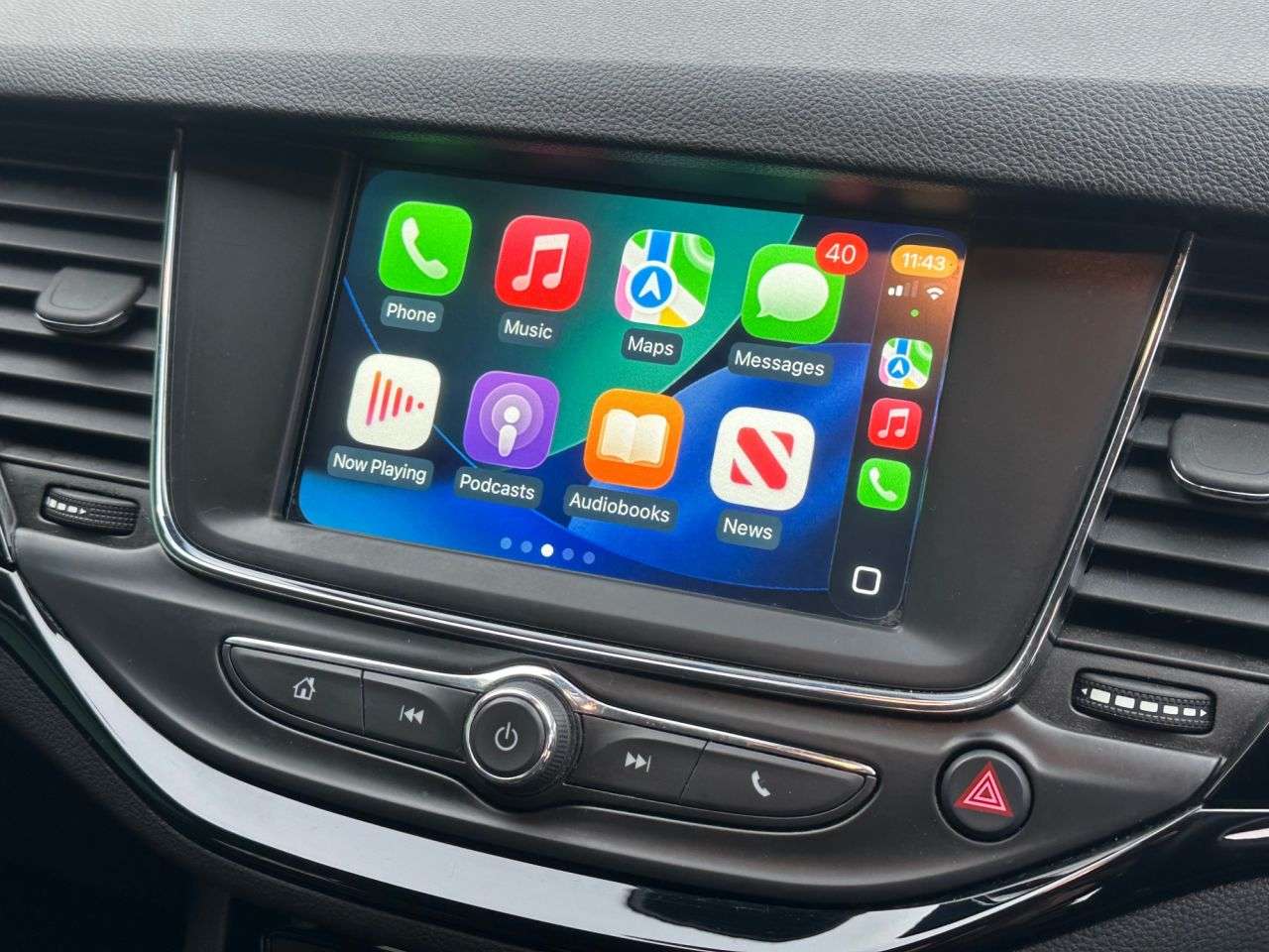 A 2019 VAUXHALL ASTRA 1.4i Turbo SRi Nav Hatchback 5dr Petrol Manual Euro 6 (s/s) (150 ps) A 2019 VAUXHALL ASTRA 1.4i Turbo SRi Nav Hatchback 5dr Petrol Manual Euro 6 (s/s) (150 ps)