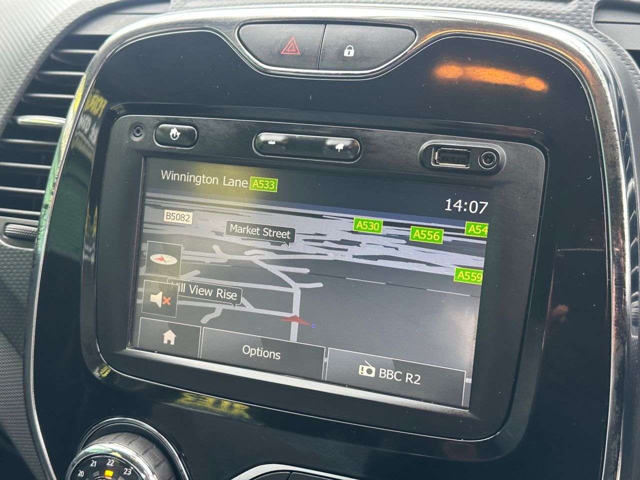 A 2013 RENAULT CAPTUR 0.9 TCe ENERGY Dynamique MediaNav SUV 5dr Petrol Manual Euro 5 (s/s) (90 ps A 2013 RENAULT CAPTUR 0.9 TCe ENERGY Dynamique MediaNav SUV 5dr Petrol Manual Euro 5 (s/s) (90 ps