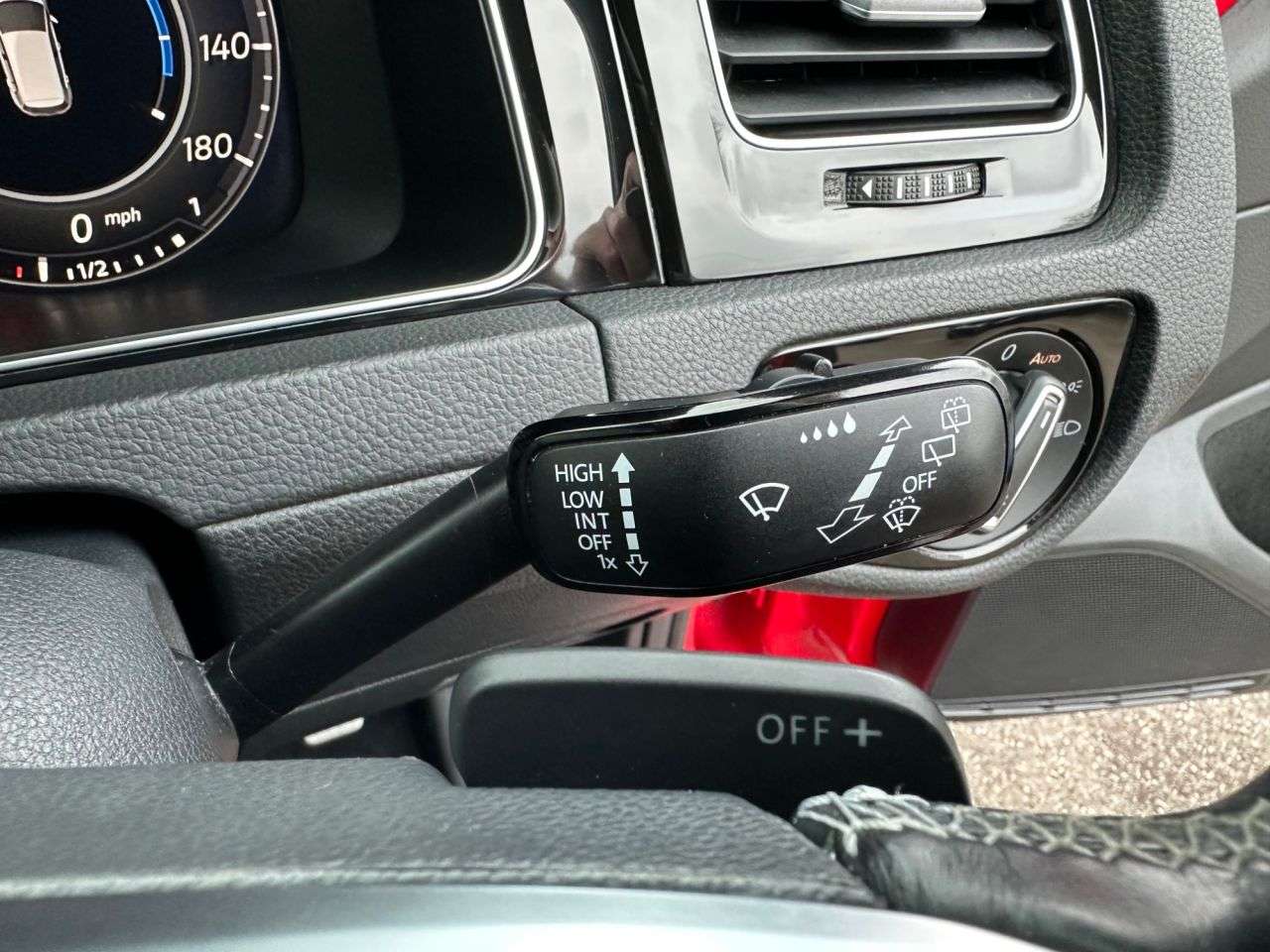 2019 VOLKSWAGEN GOLF 2019 VOLKSWAGEN GOLF