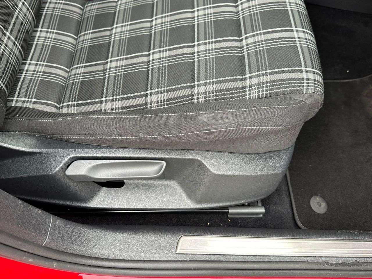 2019 VOLKSWAGEN GOLF 2019 VOLKSWAGEN GOLF