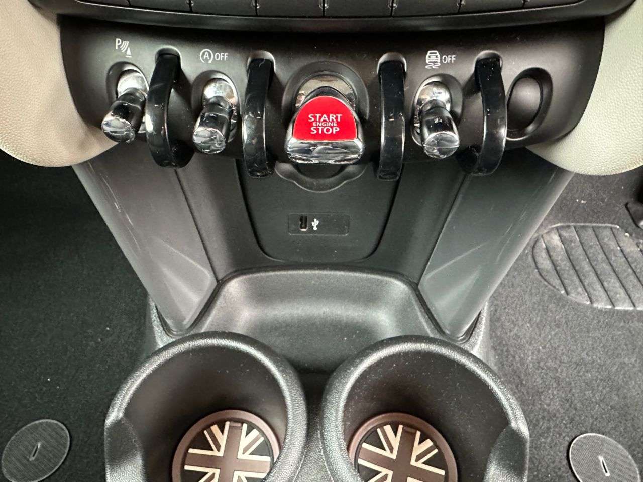 2018 MINI HATCH 2018 MINI HATCH