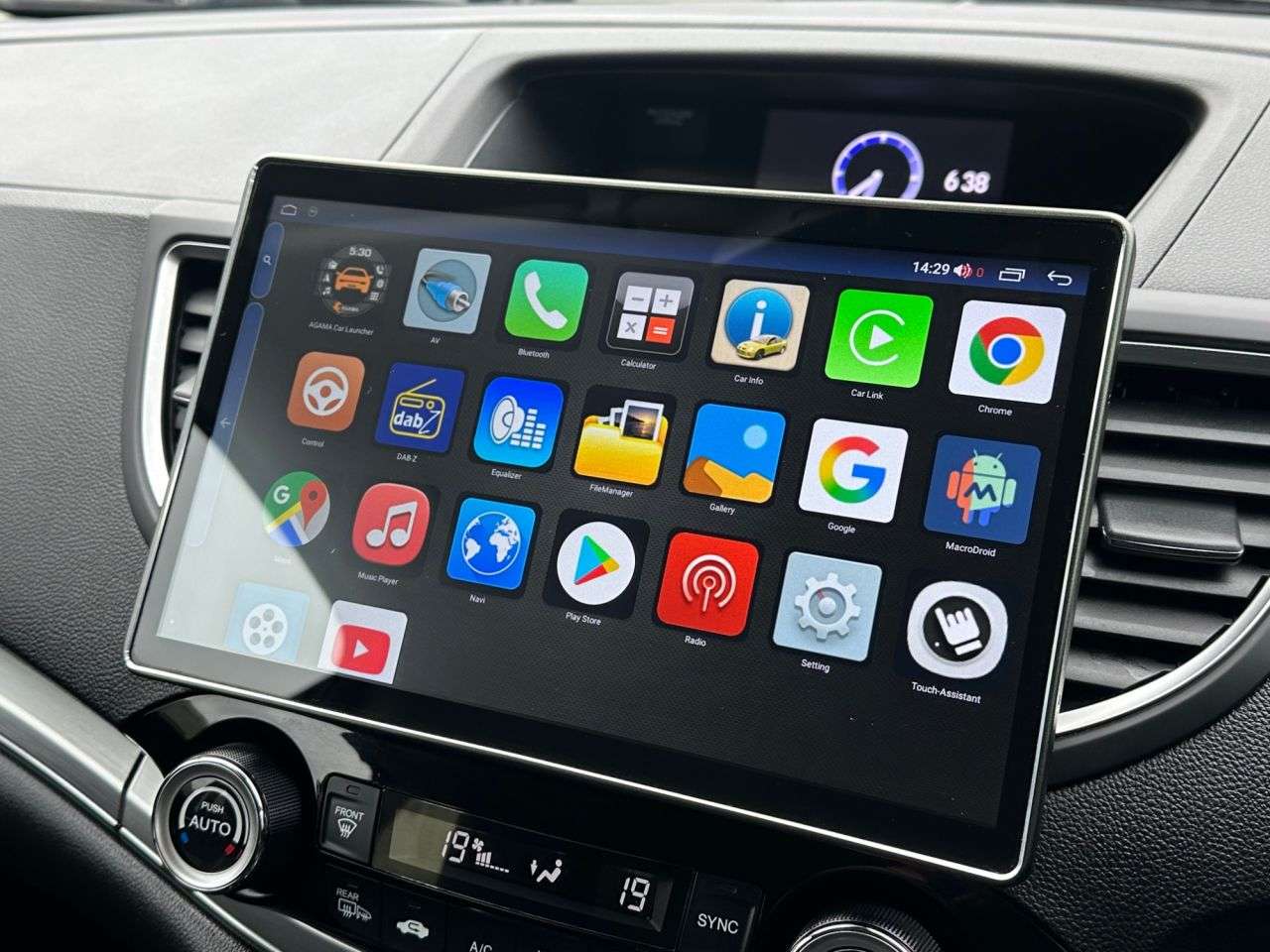 A 2016 HONDA CR-V 1.6 i-DTEC SE Navi (DASP) SUV 5dr Diesel Manual Euro 6 (s/s) (120 ps) 3 OWN A 2016 HONDA CR-V 1.6 i-DTEC SE Navi (DASP) SUV 5dr Diesel Manual Euro 6 (s/s) (120 ps) 3 OWN