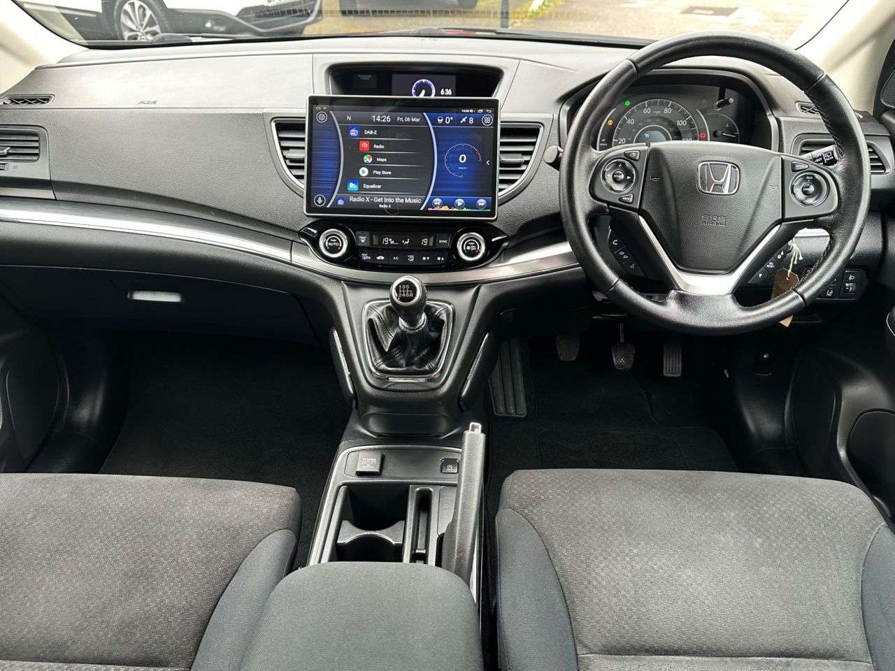 A 2016 HONDA CR-V 1.6 i-DTEC SE Navi (DASP) SUV 5dr Diesel Manual Euro 6 (s/s) (120 ps) 3 OWN A 2016 HONDA CR-V 1.6 i-DTEC SE Navi (DASP) SUV 5dr Diesel Manual Euro 6 (s/s) (120 ps) 3 OWN