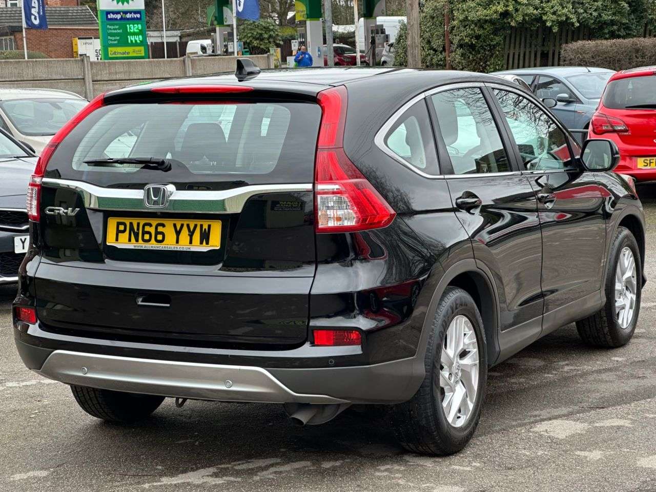 A 2016 HONDA CR-V 1.6 i-DTEC SE Navi (DASP) SUV 5dr Diesel Manual Euro 6 (s/s) (120 ps) 3 OWN A 2016 HONDA CR-V 1.6 i-DTEC SE Navi (DASP) SUV 5dr Diesel Manual Euro 6 (s/s) (120 ps) 3 OWN
