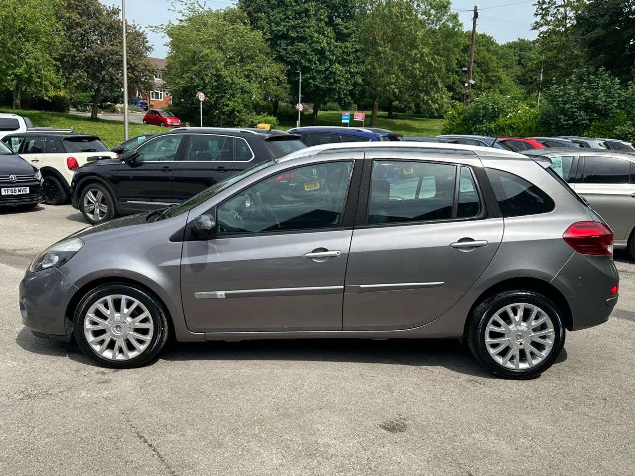 2011 RENAULT CLIO 2011 RENAULT CLIO