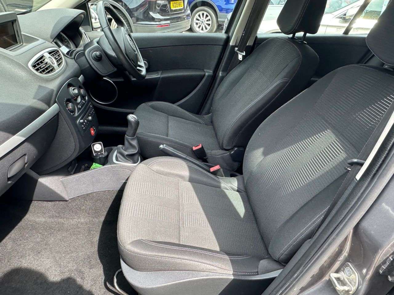 2011 RENAULT CLIO 2011 RENAULT CLIO