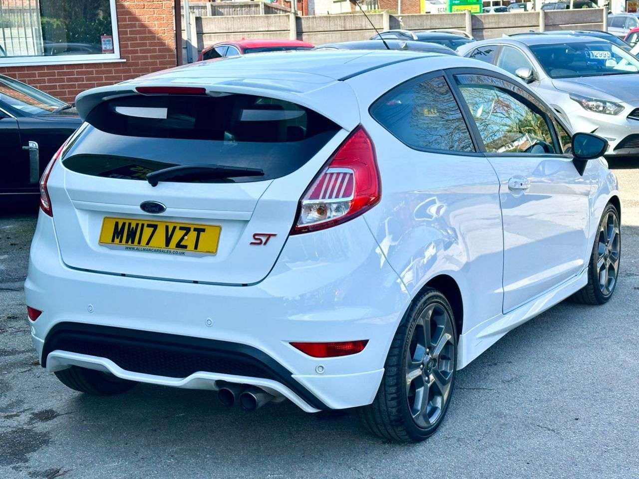 A 2017 FORD FIESTA 1.6T EcoBoost ST-3 Hatchback 3dr Petrol Manual Euro 6 (182 ps) SERVICE HIST A 2017 FORD FIESTA 1.6T EcoBoost ST-3 Hatchback 3dr Petrol Manual Euro 6 (182 ps) SERVICE HIST