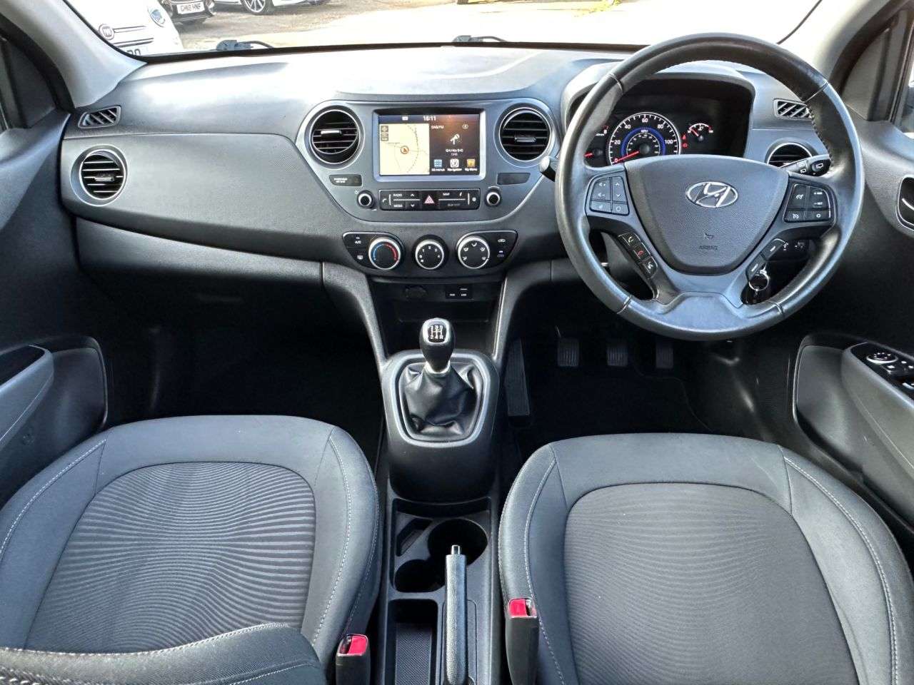 A 2019 HYUNDAI I10 1.0 Play Hatchback 5dr Petrol Manual Euro 6 (67 ps) APPLE CARPLAY ANDROID L A 2019 HYUNDAI I10 1.0 Play Hatchback 5dr Petrol Manual Euro 6 (67 ps) APPLE CARPLAY ANDROID L