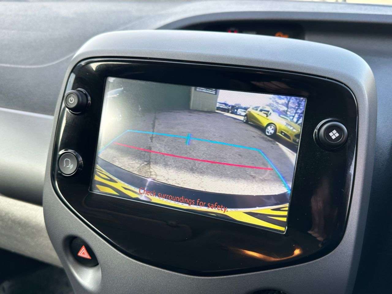 A 2019 TOYOTA AYGO 1.0 VVT-i x-trend Hatchback 5dr Petrol Manual Euro 6 (71 ps) 2 OWNER SERVIC A 2019 TOYOTA AYGO 1.0 VVT-i x-trend Hatchback 5dr Petrol Manual Euro 6 (71 ps) 2 OWNER SERVIC