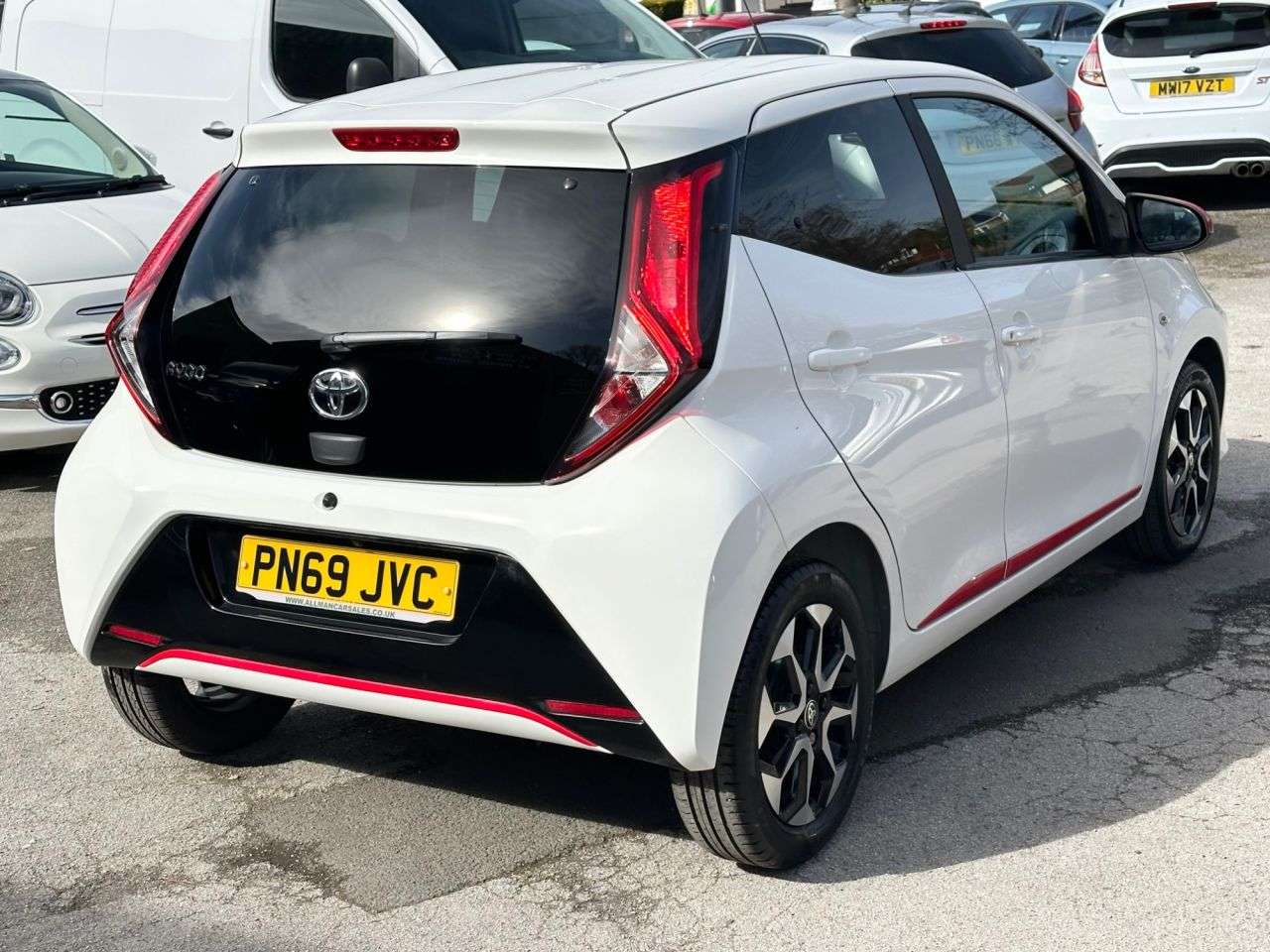 A 2019 TOYOTA AYGO 1.0 VVT-i x-trend Hatchback 5dr Petrol Manual Euro 6 (71 ps) 2 OWNER SERVIC A 2019 TOYOTA AYGO 1.0 VVT-i x-trend Hatchback 5dr Petrol Manual Euro 6 (71 ps) 2 OWNER SERVIC