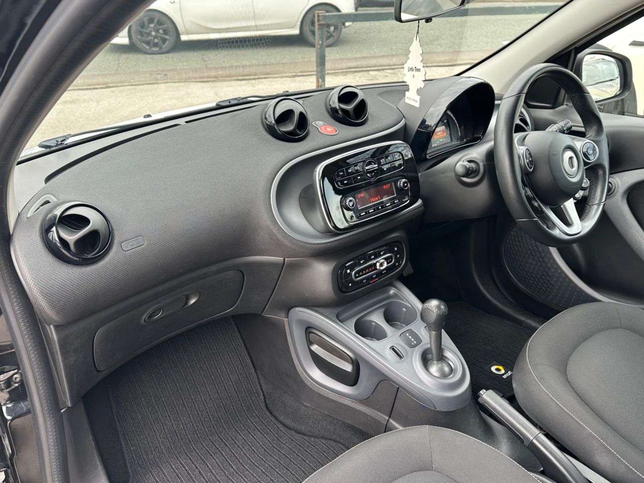 2017 SMART FORFOUR 2017 SMART FORFOUR