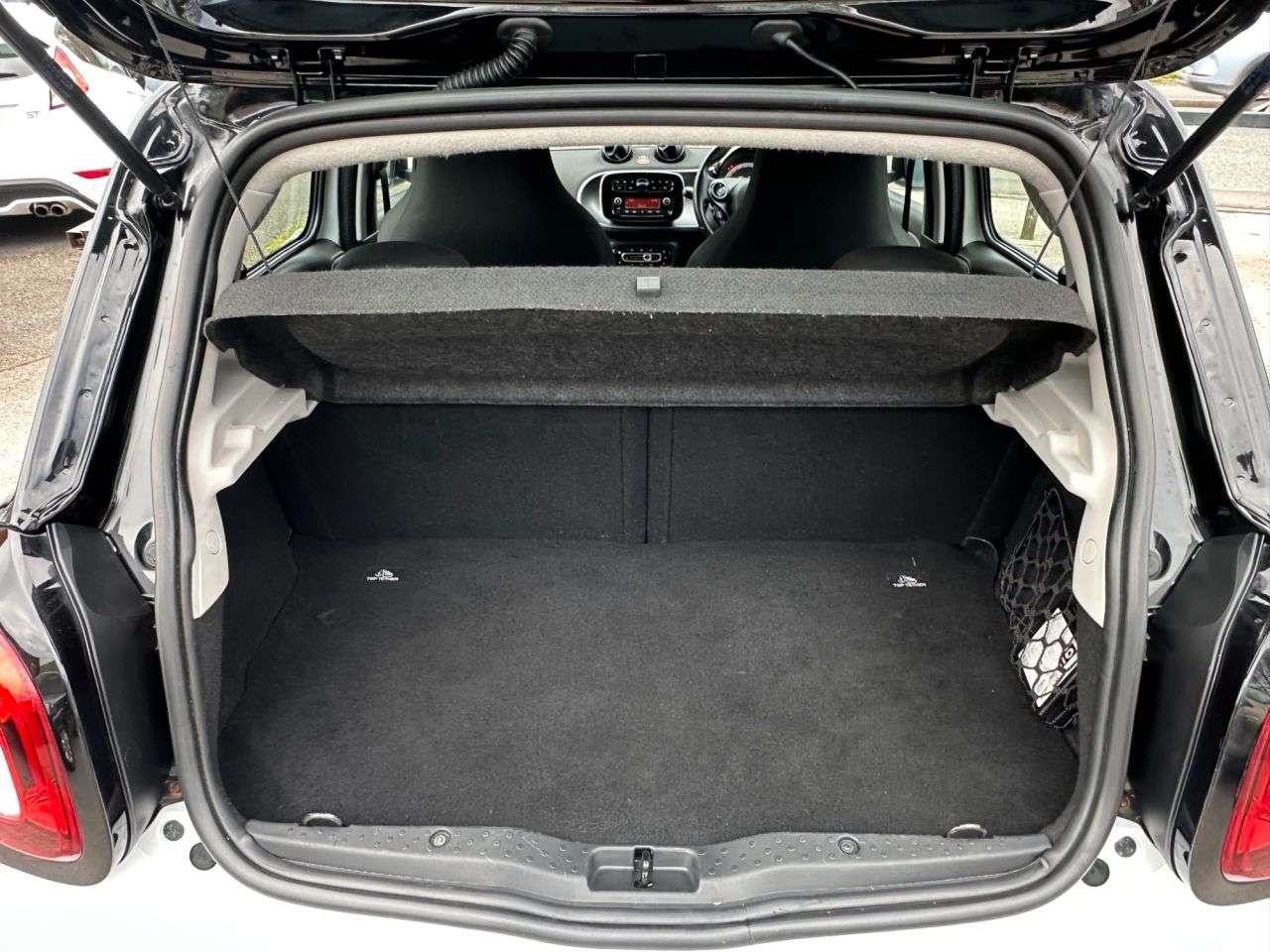 2017 SMART FORFOUR 2017 SMART FORFOUR