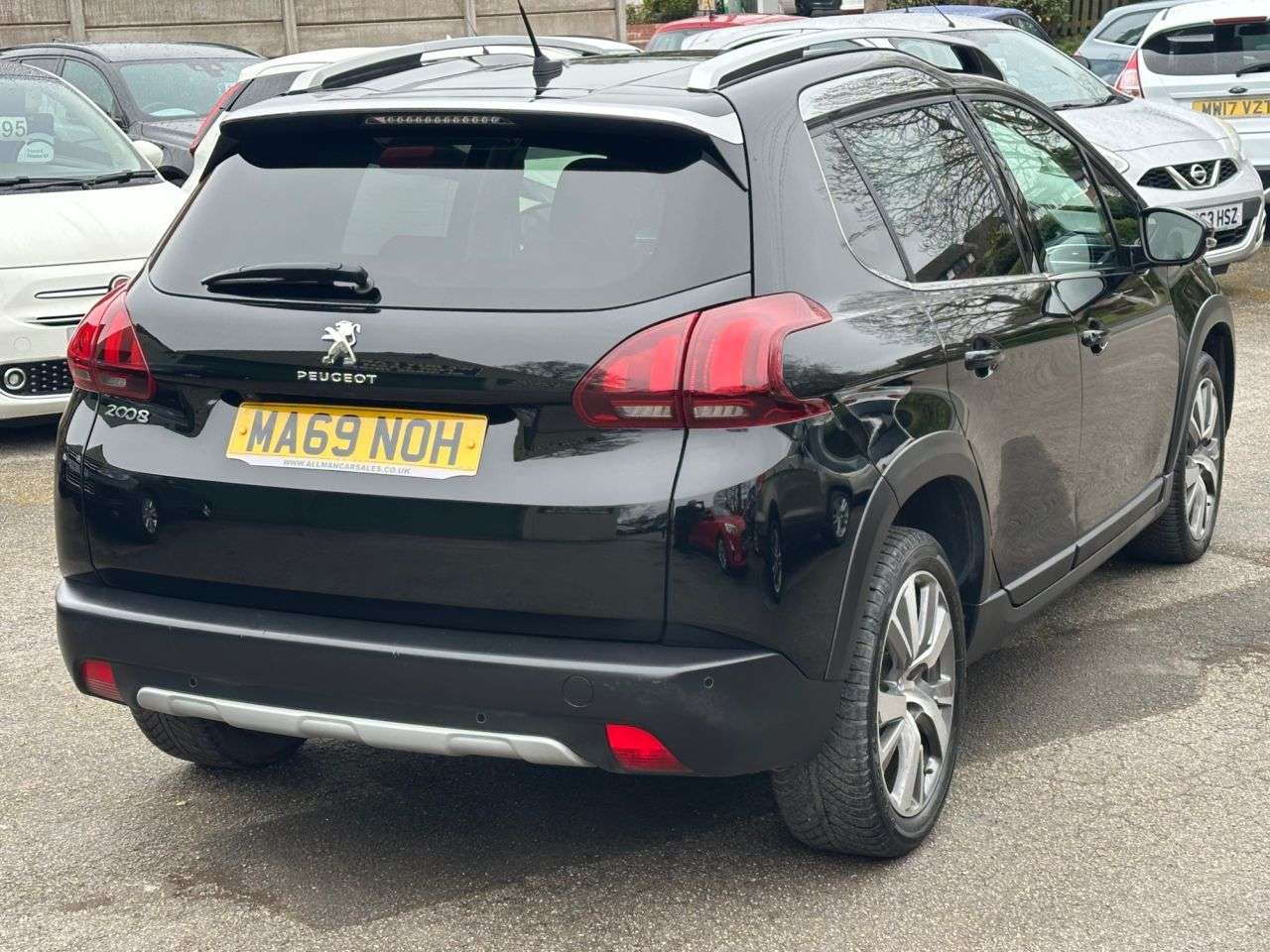 A 2019 PEUGEOT 2008 1.2 PureTech Allure Premium SUV 5dr Petrol EAT Euro 6 (s/s) (130 ps) FULL S A 2019 PEUGEOT 2008 1.2 PureTech Allure Premium SUV 5dr Petrol EAT Euro 6 (s/s) (130 ps) FULL S