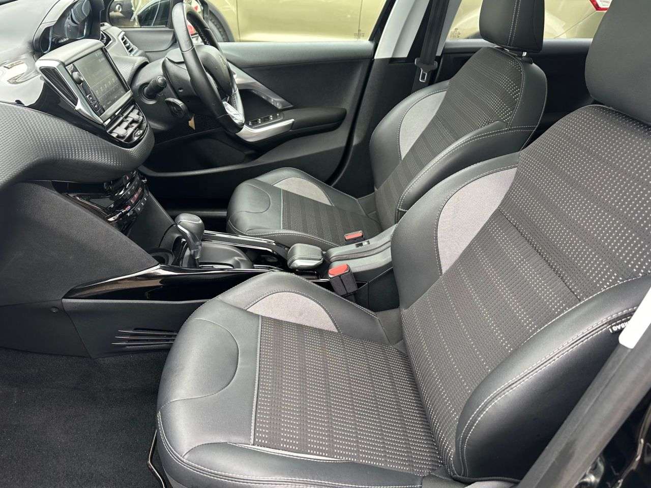 2019 PEUGEOT 2008 2019 PEUGEOT 2008