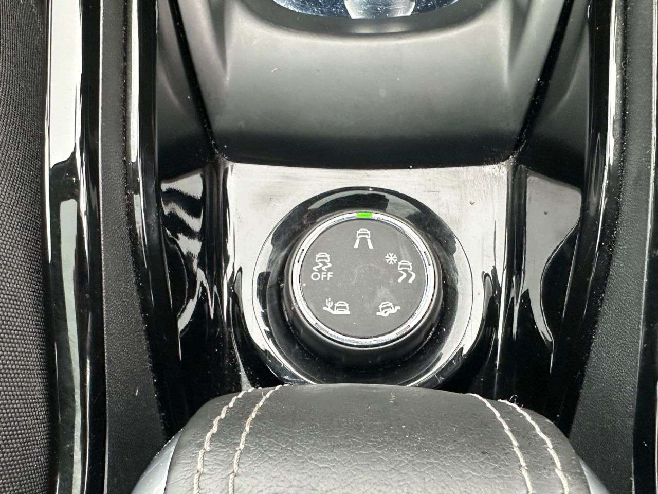 2019 PEUGEOT 2008 2019 PEUGEOT 2008