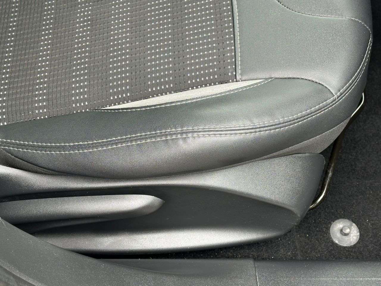 2019 PEUGEOT 2008 2019 PEUGEOT 2008