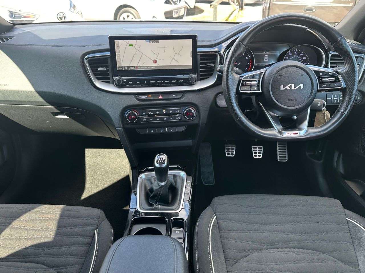 A 2023 KIA XCEED 1.5 T-GDi GT-Line SUV 5dr Petrol Manual Euro 6 (s/s) (158 bhp) 2 OWNER FULL A 2023 KIA XCEED 1.5 T-GDi GT-Line SUV 5dr Petrol Manual Euro 6 (s/s) (158 bhp) 2 OWNER FULL