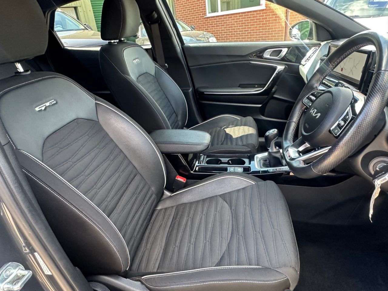 2023 KIA XCEED 2023 KIA XCEED