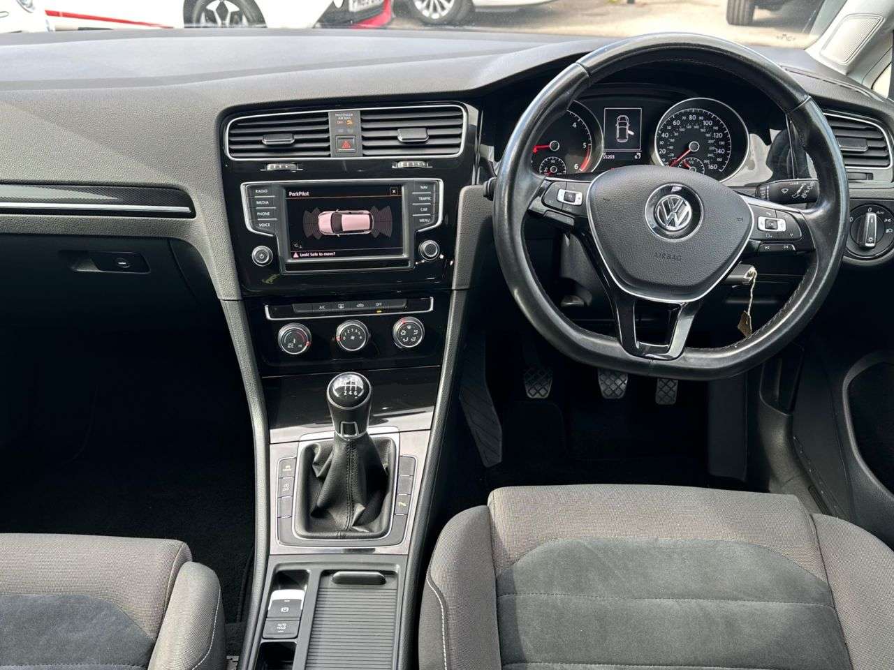 A 2016 VOLKSWAGEN GOLF 2.0 TDI BlueMotion Tech GT Hatchback 5dr Diesel Manual Euro 6 (s/s) (150 ps A 2016 VOLKSWAGEN GOLF 2.0 TDI BlueMotion Tech GT Hatchback 5dr Diesel Manual Euro 6 (s/s) (150 ps