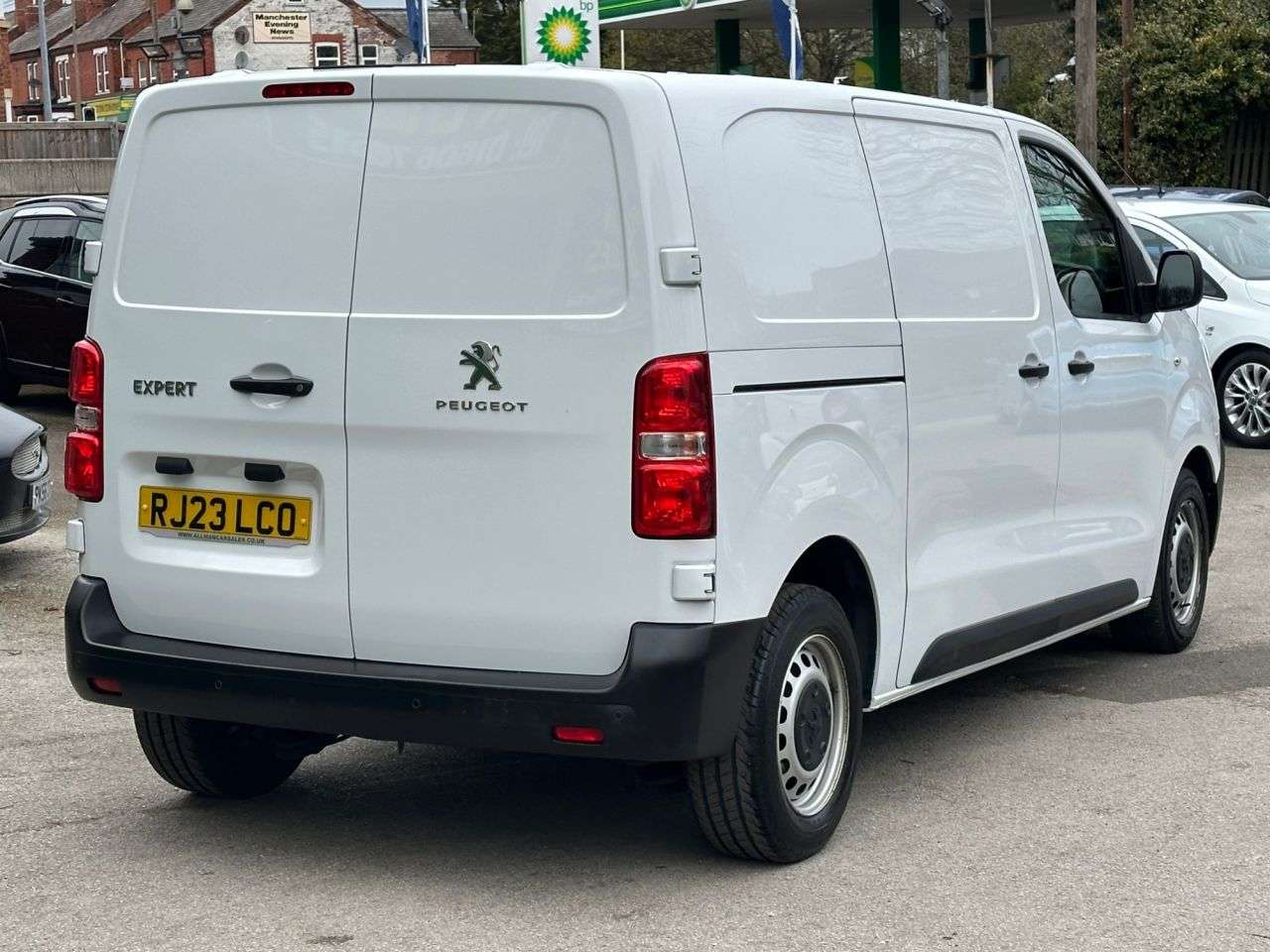 A 2023 PEUGEOT EXPERT 1.5 BlueHDi 1000 Professional Premium + Standard Panel Van 6dr Diesel Manua A 2023 PEUGEOT EXPERT 1.5 BlueHDi 1000 Professional Premium + Standard Panel Van 6dr Diesel Manua