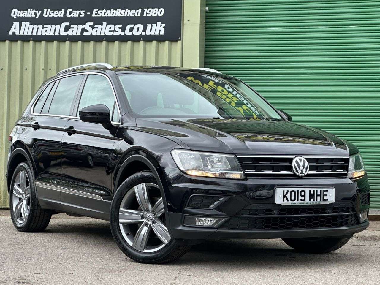 A 2019 VOLKSWAGEN TIGUAN 2.0 TDI Match SUV 5dr Diesel Manual Euro 6 (s/s) (150 ps) 3 OWNER FULL VW S A 2019 VOLKSWAGEN TIGUAN 2.0 TDI Match SUV 5dr Diesel Manual Euro 6 (s/s) (150 ps) 3 OWNER FULL VW S