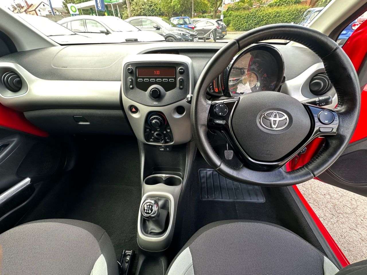 A 2017 TOYOTA AYGO 1.0 VVT-i x-play Hatchback 3dr Petrol Manual Euro 6 (68 ps) A 2017 TOYOTA AYGO 1.0 VVT-i x-play Hatchback 3dr Petrol Manual Euro 6 (68 ps)