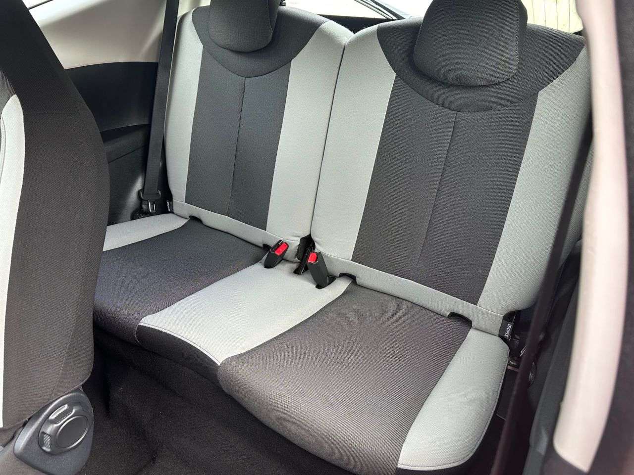 2017 TOYOTA AYGO 2017 TOYOTA AYGO