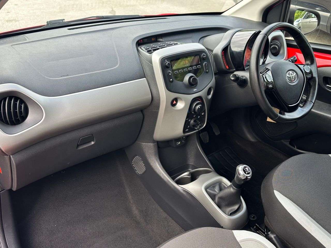 2017 TOYOTA AYGO 2017 TOYOTA AYGO