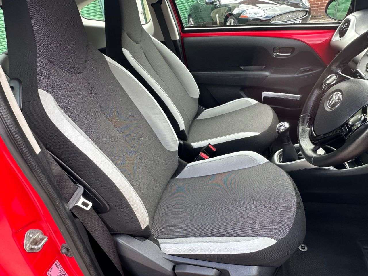 2017 TOYOTA AYGO 2017 TOYOTA AYGO