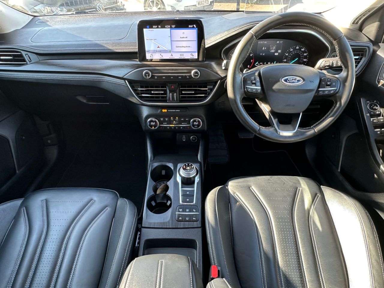 A 2019 FORD FOCUS 1.0T EcoBoost Vignale Hatchback 5dr Petrol Auto Euro 6 (s/s) (125 ps) 2 OWN A 2019 FORD FOCUS 1.0T EcoBoost Vignale Hatchback 5dr Petrol Auto Euro 6 (s/s) (125 ps) 2 OWN