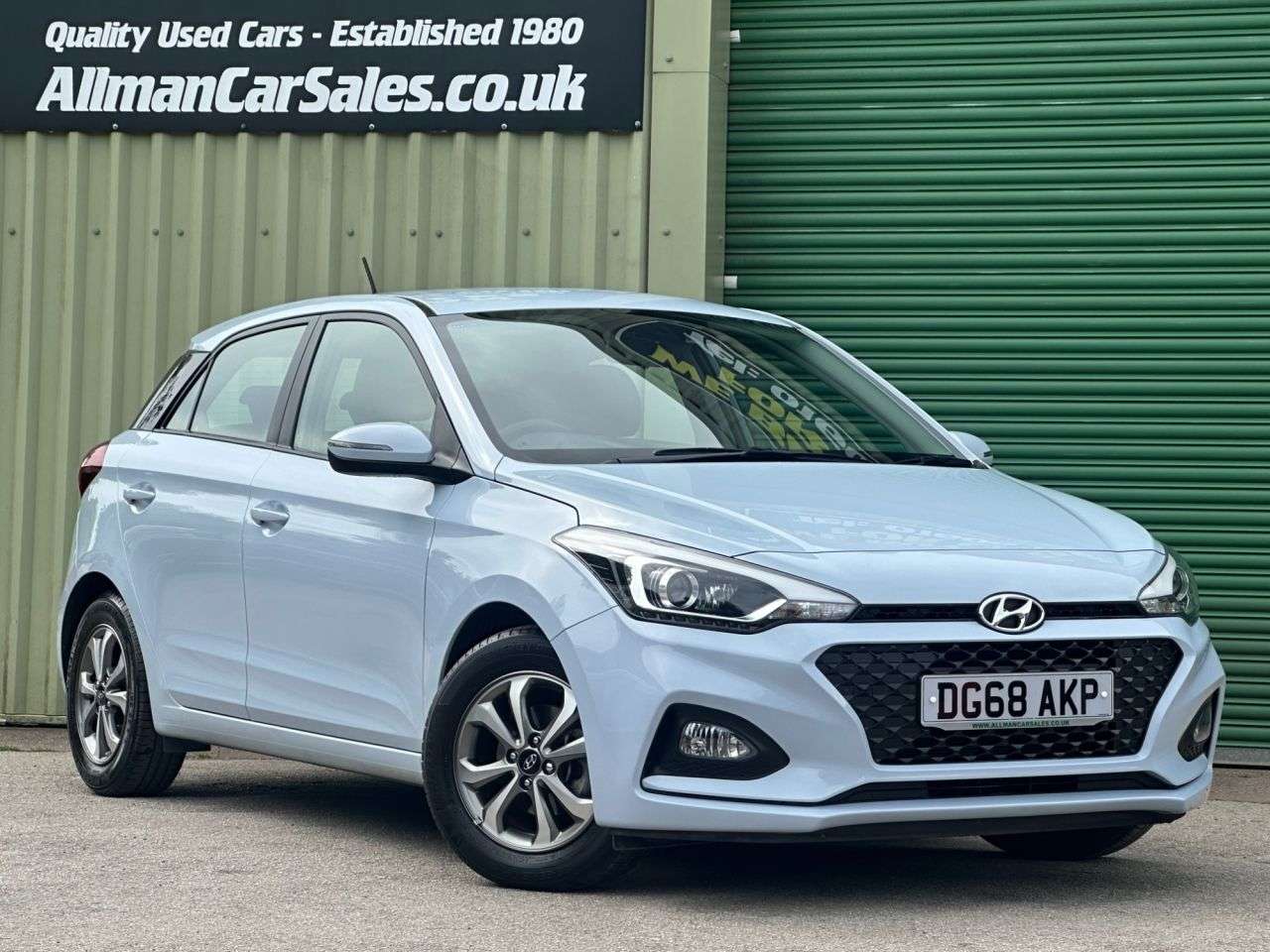A 2018 HYUNDAI I20 1.2 SE Launch Edition Hatchback 5dr Petrol Manual Euro 6 (s/s) (84 ps) 3 OW A 2018 HYUNDAI I20 1.2 SE Launch Edition Hatchback 5dr Petrol Manual Euro 6 (s/s) (84 ps) 3 OW